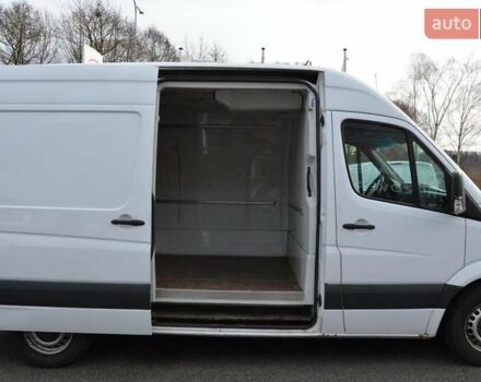 Белый Мерседес Sprinter, объемом двигателя 0 л и пробегом 297 тыс. км за 7420 $, фото 2 на Automoto.ua