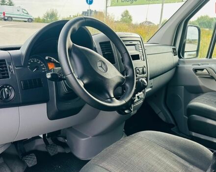 Белый Мерседес Sprinter, объемом двигателя 2.2 л и пробегом 298 тыс. км за 22000 $, фото 19 на Automoto.ua