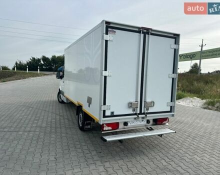 Белый Мерседес Sprinter, объемом двигателя 2.2 л и пробегом 298 тыс. км за 22000 $, фото 5 на Automoto.ua