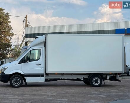 Белый Мерседес Sprinter, объемом двигателя 2.2 л и пробегом 335 тыс. км за 22750 $, фото 8 на Automoto.ua