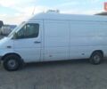 Белый Мерседес Sprinter, объемом двигателя 2.15 л и пробегом 340 тыс. км за 11500 $, фото 2 на Automoto.ua