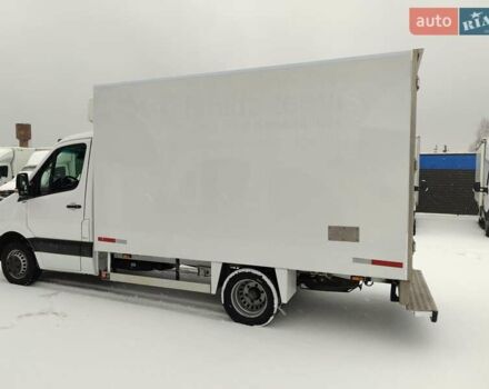 Белый Мерседес Sprinter, объемом двигателя 2.1 л и пробегом 350 тыс. км за 25900 $, фото 11 на Automoto.ua