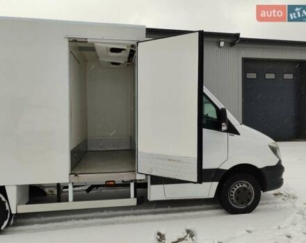 Белый Мерседес Sprinter, объемом двигателя 2.1 л и пробегом 350 тыс. км за 25900 $, фото 28 на Automoto.ua