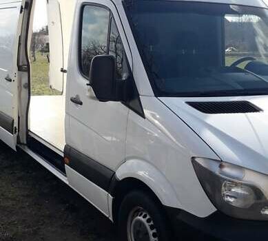 Белый Мерседес Sprinter, объемом двигателя 2.14 л и пробегом 224 тыс. км за 18000 $, фото 2 на Automoto.ua