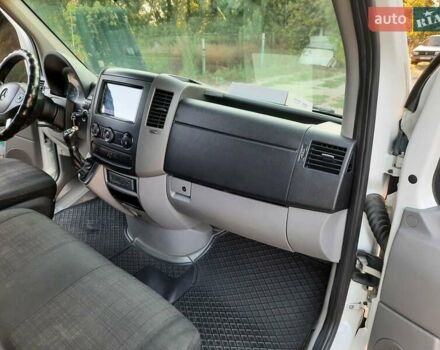Білий Мерседес Sprinter, об'ємом двигуна 2.14 л та пробігом 382 тис. км за 21499 $, фото 11 на Automoto.ua