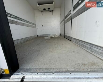 Белый Мерседес Sprinter, объемом двигателя 3 л и пробегом 270 тыс. км за 34999 $, фото 22 на Automoto.ua