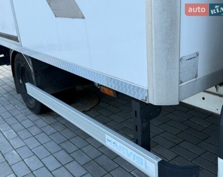Белый Мерседес Sprinter, объемом двигателя 3 л и пробегом 270 тыс. км за 34999 $, фото 7 на Automoto.ua