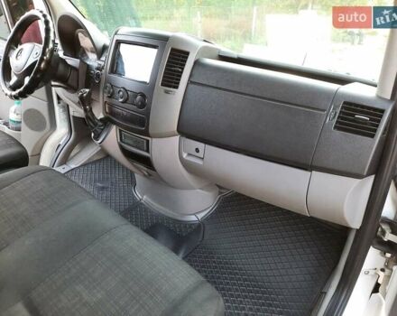 Білий Мерседес Sprinter, об'ємом двигуна 2.14 л та пробігом 382 тис. км за 21499 $, фото 19 на Automoto.ua