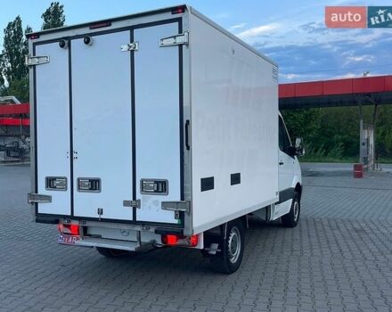 Белый Мерседес Sprinter, объемом двигателя 2.2 л и пробегом 150 тыс. км за 17900 $, фото 3 на Automoto.ua