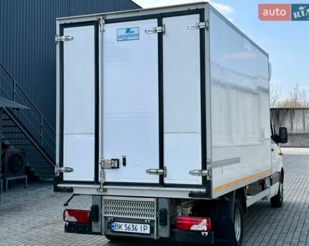 Белый Мерседес Sprinter, объемом двигателя 2.2 л и пробегом 320 тыс. км за 14950 $, фото 8 на Automoto.ua