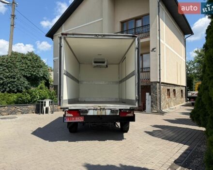 Белый Мерседес Sprinter, объемом двигателя 2.2 л и пробегом 257 тыс. км за 17200 $, фото 19 на Automoto.ua