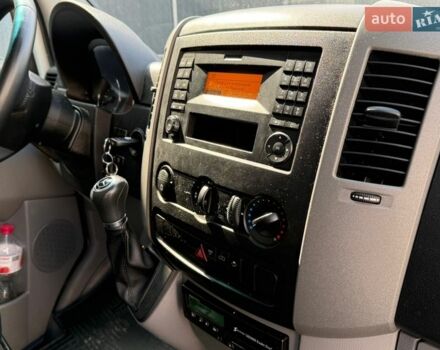 Белый Мерседес Sprinter, объемом двигателя 2.2 л и пробегом 320 тыс. км за 24950 $, фото 31 на Automoto.ua