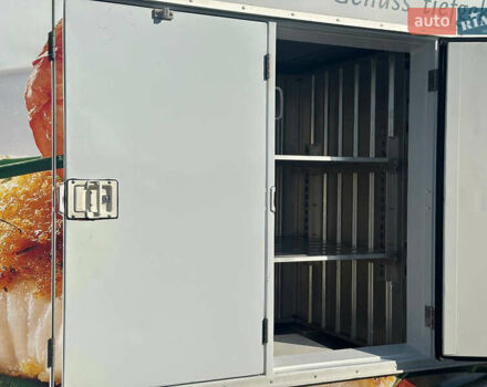 Білий Мерседес Sprinter, об'ємом двигуна 2.2 л та пробігом 130 тис. км за 25558 $, фото 17 на Automoto.ua