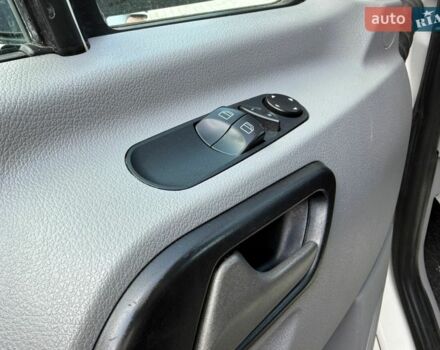 Білий Мерседес Sprinter, об'ємом двигуна 3 л та пробігом 270 тис. км за 33950 $, фото 15 на Automoto.ua