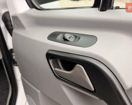 Білий Мерседес Sprinter, об'ємом двигуна 3 л та пробігом 309 тис. км за 33800 $, фото 27 на Automoto.ua