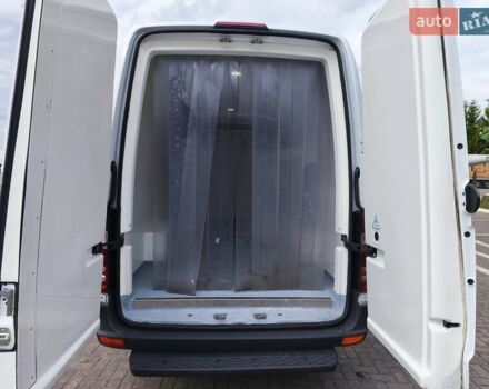 Белый Мерседес Sprinter, объемом двигателя 0 л и пробегом 318 тыс. км за 22300 $, фото 7 на Automoto.ua