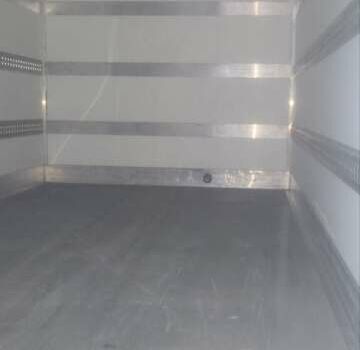 Белый Мерседес Sprinter, объемом двигателя 3 л и пробегом 670 тыс. км за 30300 $, фото 12 на Automoto.ua