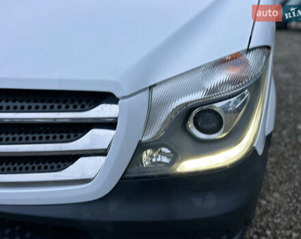 Белый Мерседес Sprinter, объемом двигателя 2.2 л и пробегом 175 тыс. км за 20500 $, фото 22 на Automoto.ua