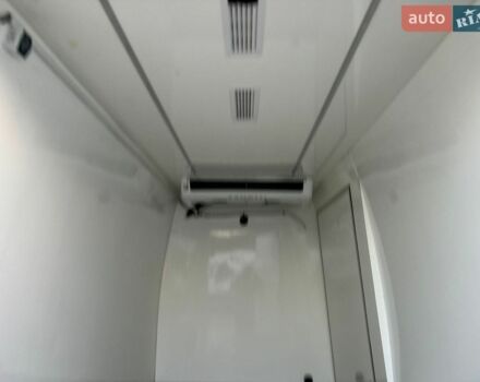 Білий Мерседес Sprinter, об'ємом двигуна 2.2 л та пробігом 210 тис. км за 21550 $, фото 27 на Automoto.ua