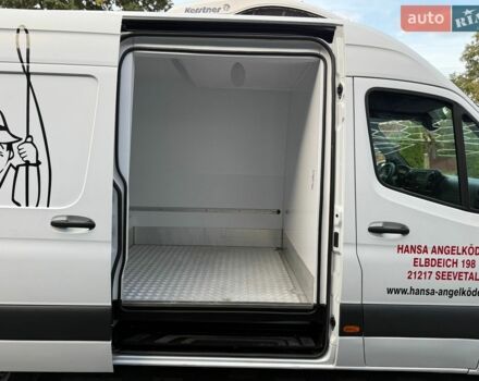 Белый Мерседес Sprinter, объемом двигателя 2.2 л и пробегом 330 тыс. км за 24500 $, фото 18 на Automoto.ua