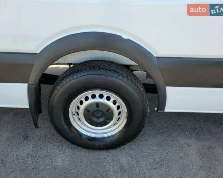 Белый Мерседес Sprinter, объемом двигателя 3 л и пробегом 311 тыс. км за 31800 $, фото 16 на Automoto.ua