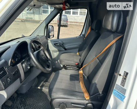 Білий Мерседес Sprinter, об'ємом двигуна 2.1 л та пробігом 600 тис. км за 17990 $, фото 1 на Automoto.ua