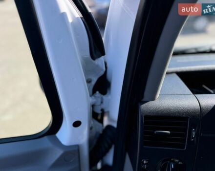 Белый Мерседес Sprinter, объемом двигателя 2.14 л и пробегом 283 тыс. км за 19500 $, фото 61 на Automoto.ua