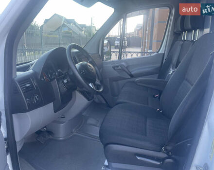 Белый Мерседес Sprinter, объемом двигателя 3 л и пробегом 281 тыс. км за 27900 $, фото 5 на Automoto.ua