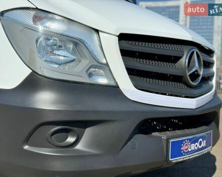 Белый Мерседес Sprinter, объемом двигателя 2.14 л и пробегом 283 тыс. км за 19500 $, фото 11 на Automoto.ua