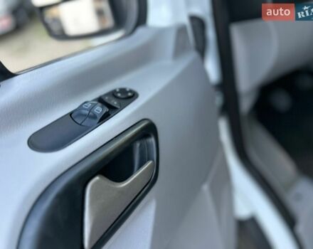 Білий Мерседес Sprinter, об'ємом двигуна 2.2 л та пробігом 210 тис. км за 21550 $, фото 49 на Automoto.ua