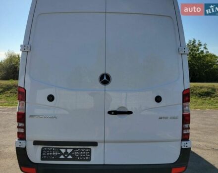 Белый Мерседес Sprinter, объемом двигателя 3 л и пробегом 311 тыс. км за 31900 $, фото 6 на Automoto.ua