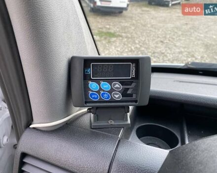 Белый Мерседес Sprinter, объемом двигателя 2.2 л и пробегом 170 тыс. км за 21450 $, фото 46 на Automoto.ua