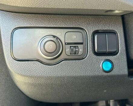 Белый Мерседес Sprinter, объемом двигателя 2.2 л и пробегом 560 тыс. км за 34900 $, фото 37 на Automoto.ua