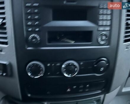 Белый Мерседес Sprinter, объемом двигателя 2.2 л и пробегом 175 тыс. км за 25450 $, фото 56 на Automoto.ua
