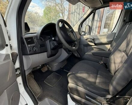 Белый Мерседес Sprinter, объемом двигателя 0 л и пробегом 120 тыс. км за 15000 $, фото 3 на Automoto.ua
