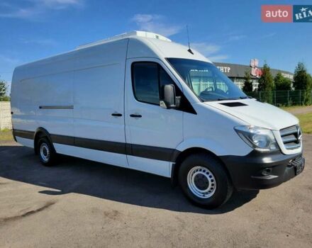 Белый Мерседес Sprinter, объемом двигателя 3 л и пробегом 311 тыс. км за 31800 $, фото 4 на Automoto.ua