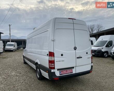 Белый Мерседес Sprinter, объемом двигателя 2.2 л и пробегом 170 тыс. км за 21450 $, фото 4 на Automoto.ua