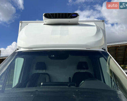 Белый Мерседес Sprinter, объемом двигателя 2.2 л и пробегом 300 тыс. км за 28500 $, фото 46 на Automoto.ua