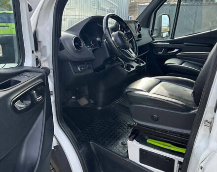 Белый Мерседес Sprinter, объемом двигателя 2.99 л и пробегом 377 тыс. км за 40000 $, фото 10 на Automoto.ua