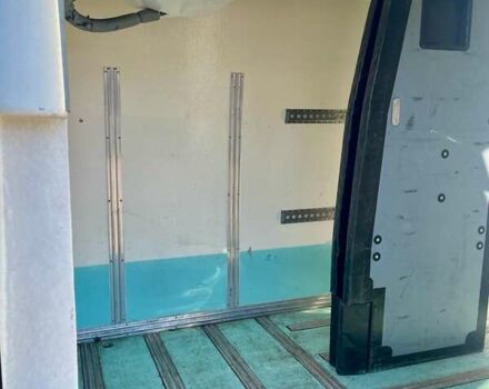 Білий Мерседес Sprinter, об'ємом двигуна 2.15 л та пробігом 277 тис. км за 25000 $, фото 8 на Automoto.ua