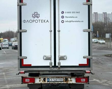 Белый Мерседес Sprinter, объемом двигателя 2.99 л и пробегом 472 тыс. км за 35000 $, фото 4 на Automoto.ua