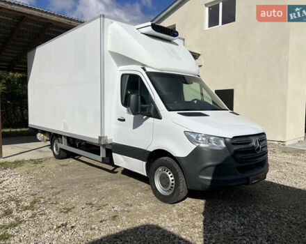 Белый Мерседес Sprinter, объемом двигателя 2.2 л и пробегом 300 тыс. км за 28500 $, фото 2 на Automoto.ua