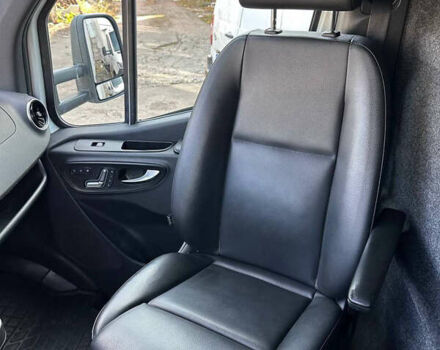 Белый Мерседес Sprinter, объемом двигателя 2.99 л и пробегом 377 тыс. км за 40000 $, фото 18 на Automoto.ua