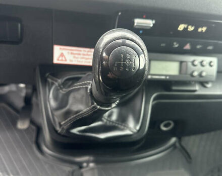 Білий Мерседес Sprinter, об'ємом двигуна 2.2 л та пробігом 256 тис. км за 27700 $, фото 50 на Automoto.ua