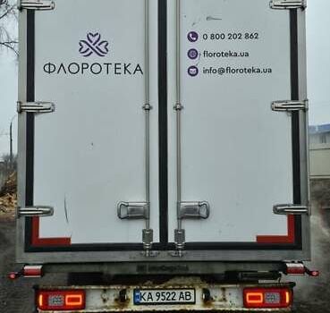 Белый Мерседес Sprinter, объемом двигателя 2.99 л и пробегом 530 тыс. км за 35000 $, фото 2 на Automoto.ua