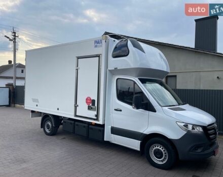 Белый Мерседес Sprinter, объемом двигателя 3 л и пробегом 253 тыс. км за 28500 $, фото 1 на Automoto.ua