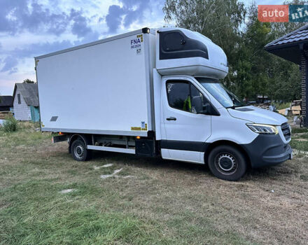 Белый Мерседес Sprinter, объемом двигателя 3 л и пробегом 591 тыс. км за 29000 $, фото 19 на Automoto.ua