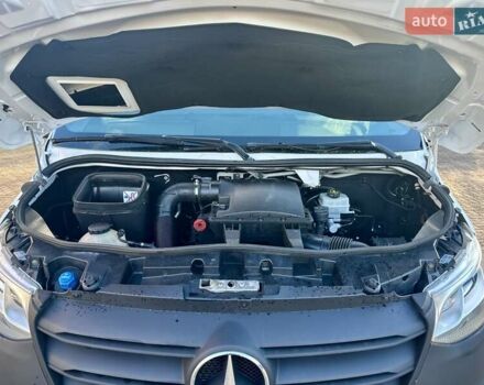 Белый Мерседес Sprinter, объемом двигателя 2.2 л и пробегом 218 тыс. км за 34550 $, фото 38 на Automoto.ua