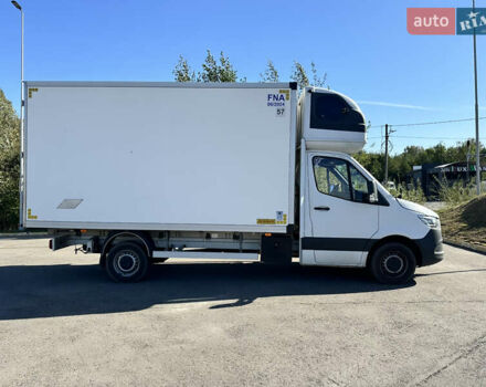 Белый Мерседес Sprinter, объемом двигателя 3 л и пробегом 591 тыс. км за 29000 $, фото 5 на Automoto.ua