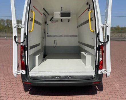 Белый Мерседес Sprinter, объемом двигателя 2.1 л и пробегом 281 тыс. км за 23850 $, фото 6 на Automoto.ua
